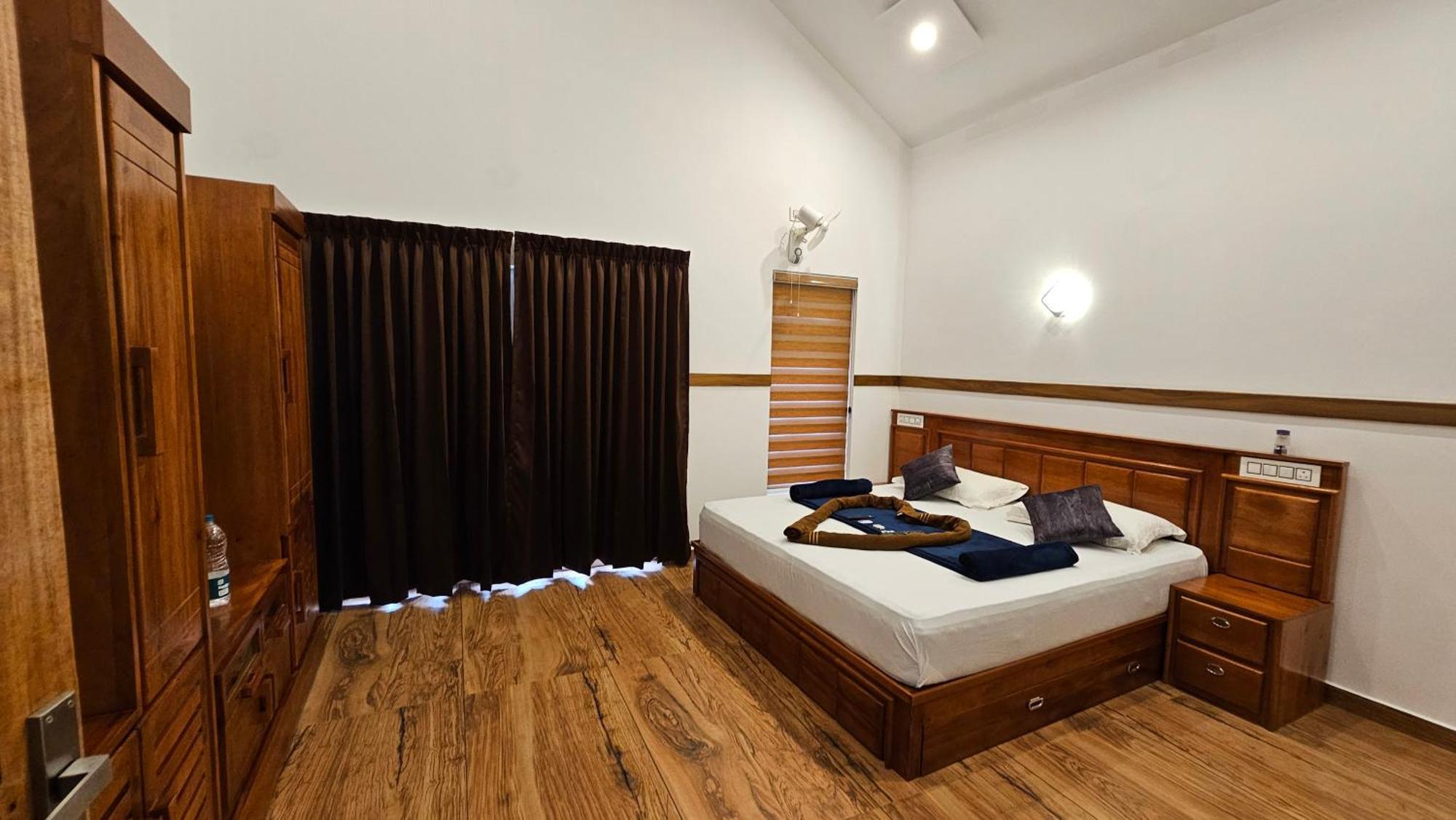 Casta Wild Resort Batheri Εξωτερικό φωτογραφία